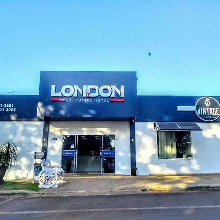 Cafelandia  London Executive Hotel מראה חיצוני תמונה