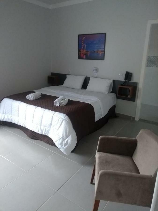 Cafelandia  London Executive Hotel מראה חיצוני תמונה