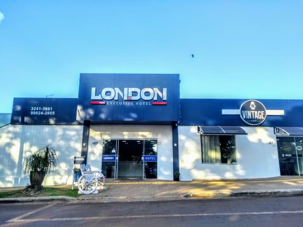 Cafelandia  London Executive Hotel מראה חיצוני תמונה
