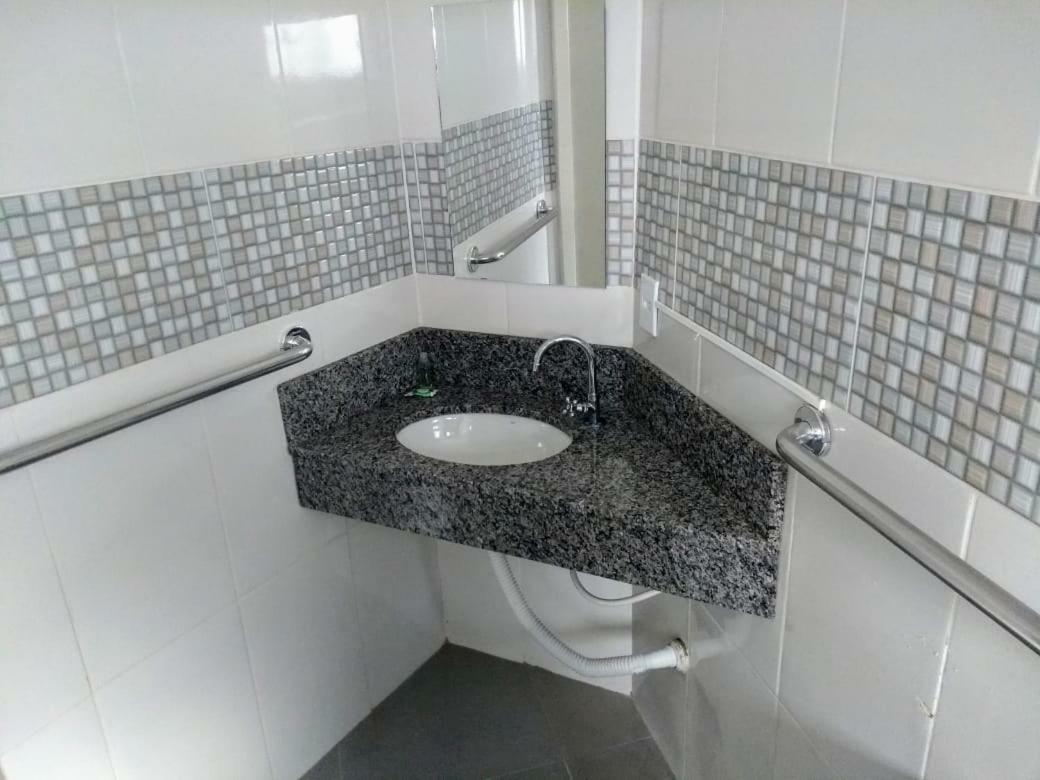 Cafelandia  London Executive Hotel מראה חיצוני תמונה