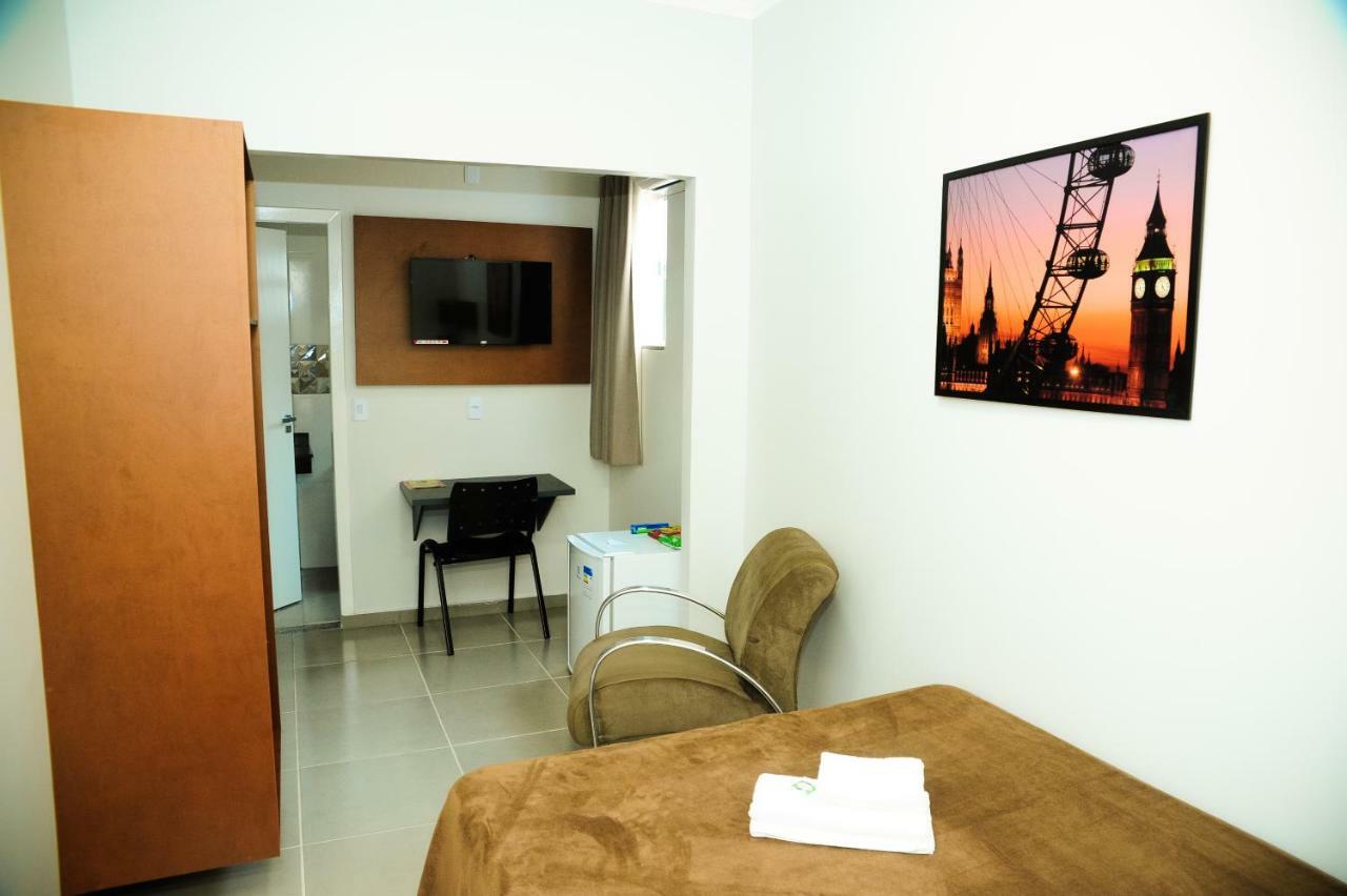 Cafelandia  London Executive Hotel מראה חיצוני תמונה