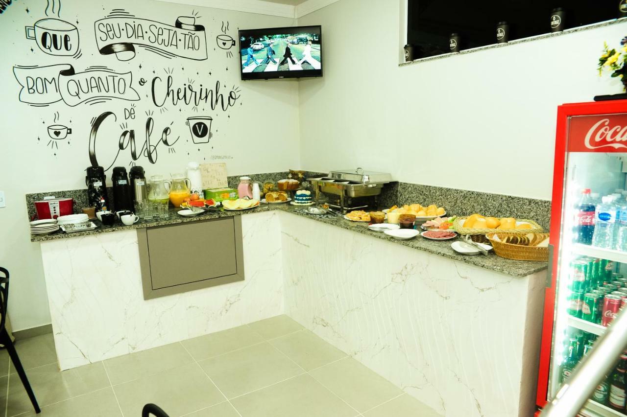 Cafelandia  London Executive Hotel מראה חיצוני תמונה