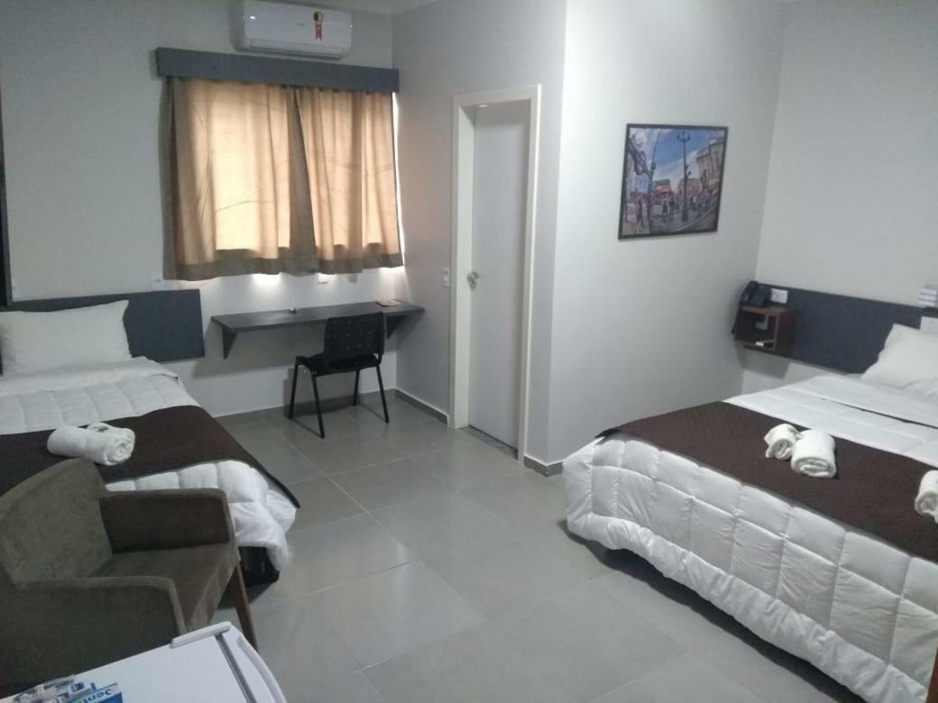 Cafelandia  London Executive Hotel מראה חיצוני תמונה