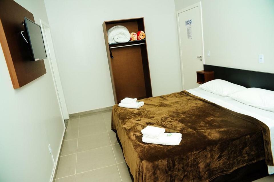 Cafelandia  London Executive Hotel מראה חיצוני תמונה