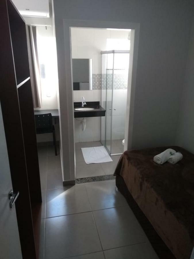Cafelandia  London Executive Hotel מראה חיצוני תמונה