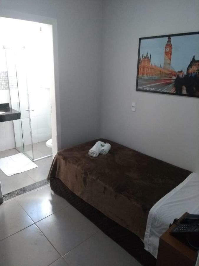 Cafelandia  London Executive Hotel מראה חיצוני תמונה