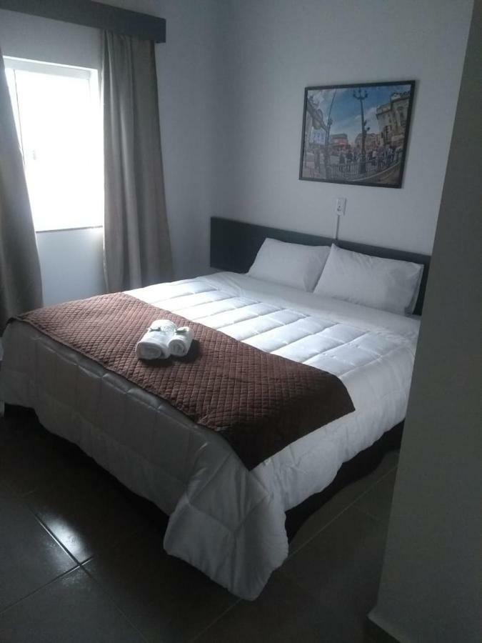 Cafelandia  London Executive Hotel מראה חיצוני תמונה