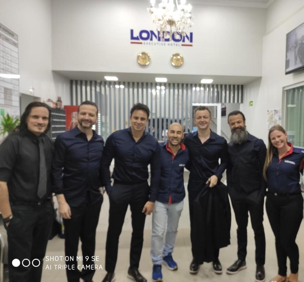 Cafelandia  London Executive Hotel מראה חיצוני תמונה